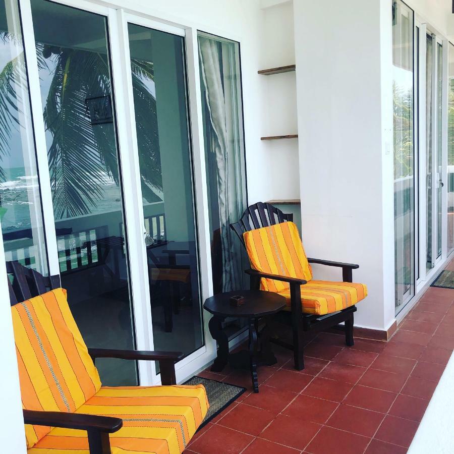 La Veranda Di Serena Unawatuna Kültér fotó